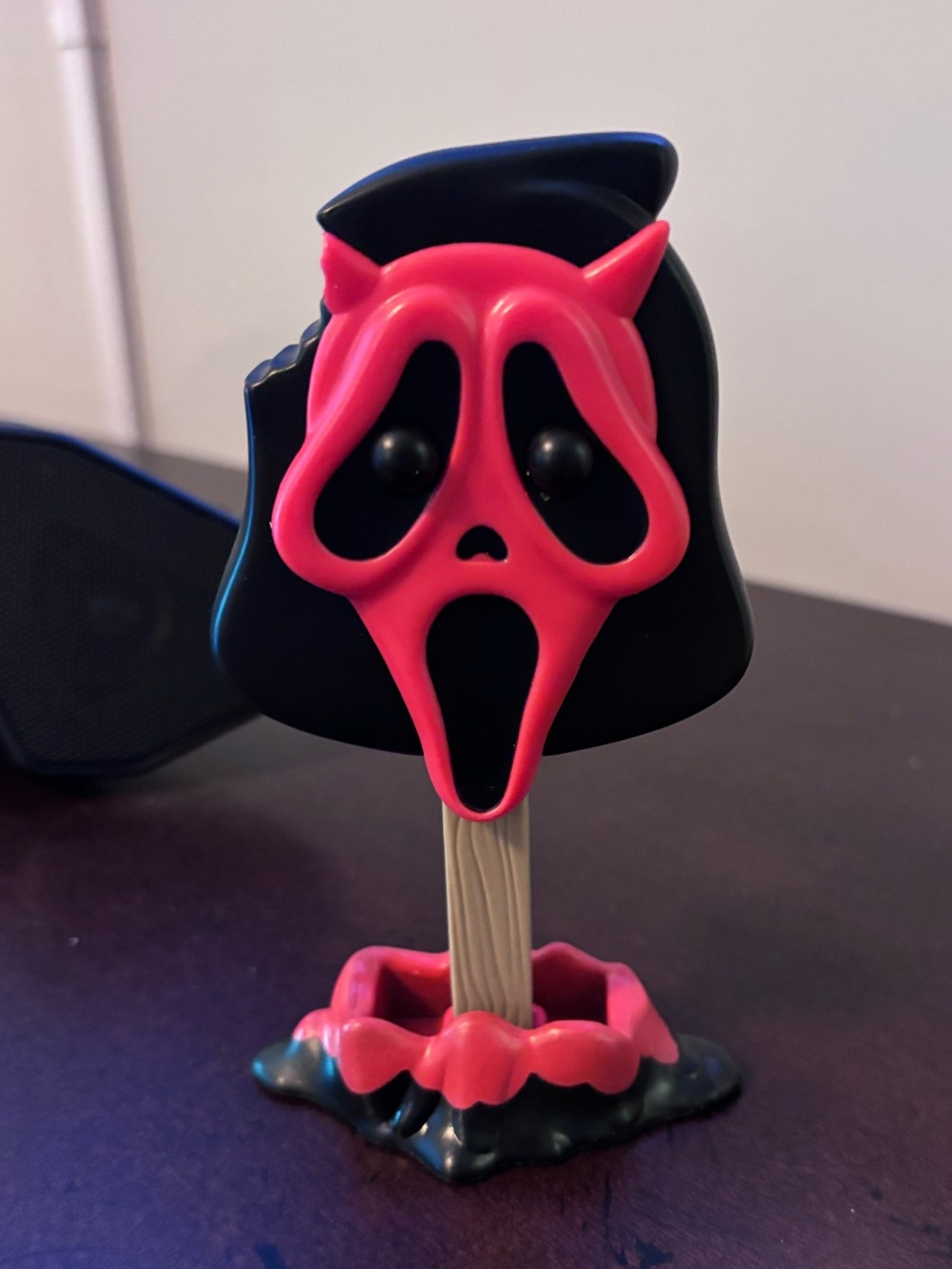 CultureFly Meltz - red devil ghost face
